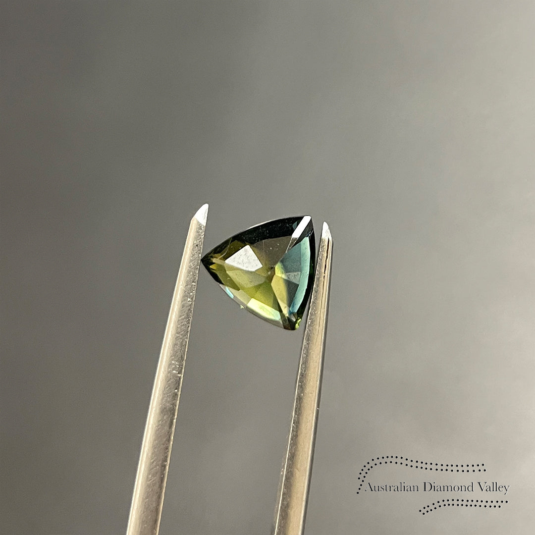 1.10ct Australian Yellow/Green Parti Sapphire Trillion Cut