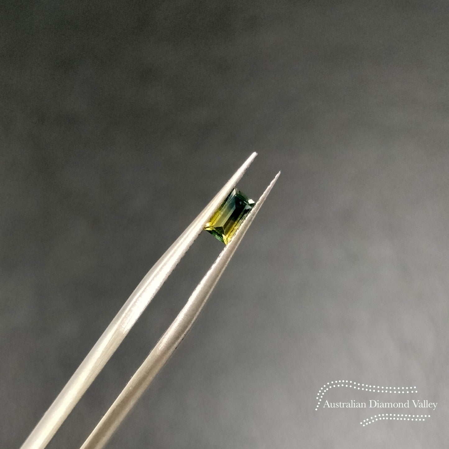0.29ct Australian Yellow/Blue Parti Sapphire Baguette Cut
