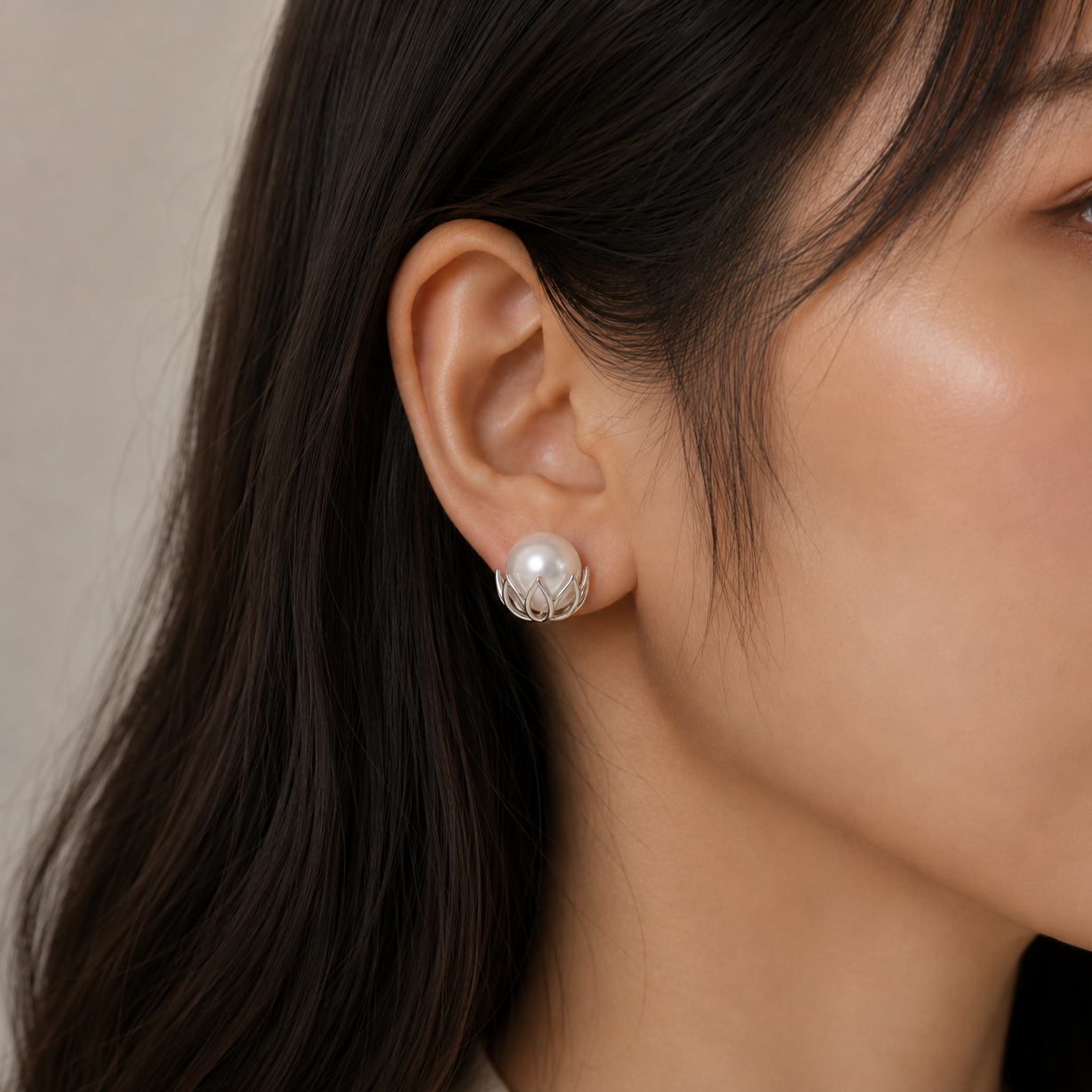 Lunelle Pearl Studs