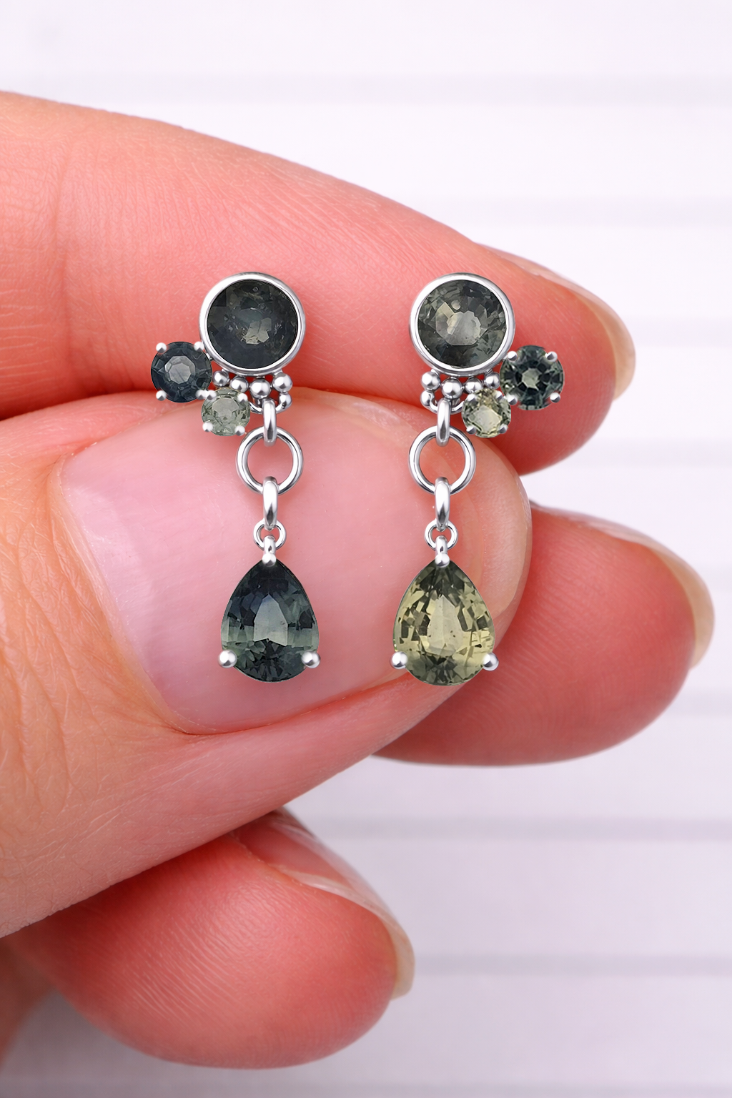 Clous d'oreilles Discrets