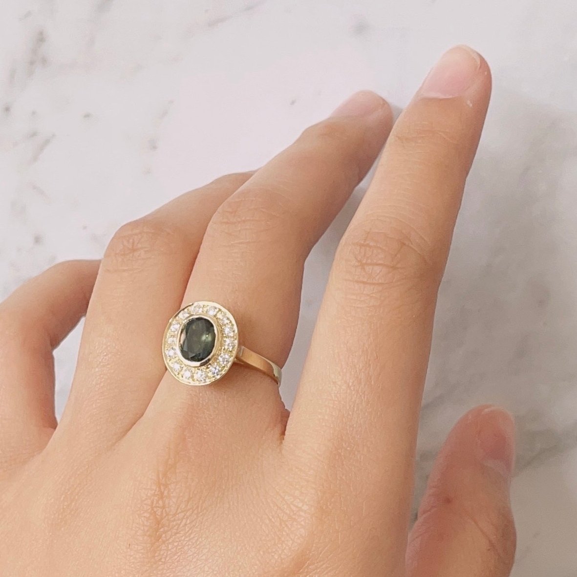 Forest Australian Yellow/Green Parti Sapphire 18K Yellow Gold Ring