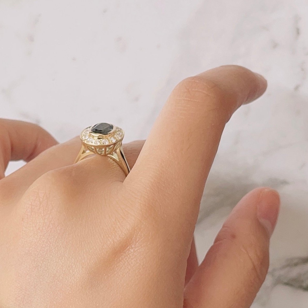 Forest Australian Yellow/Green Parti Sapphire 18K Yellow Gold Ring